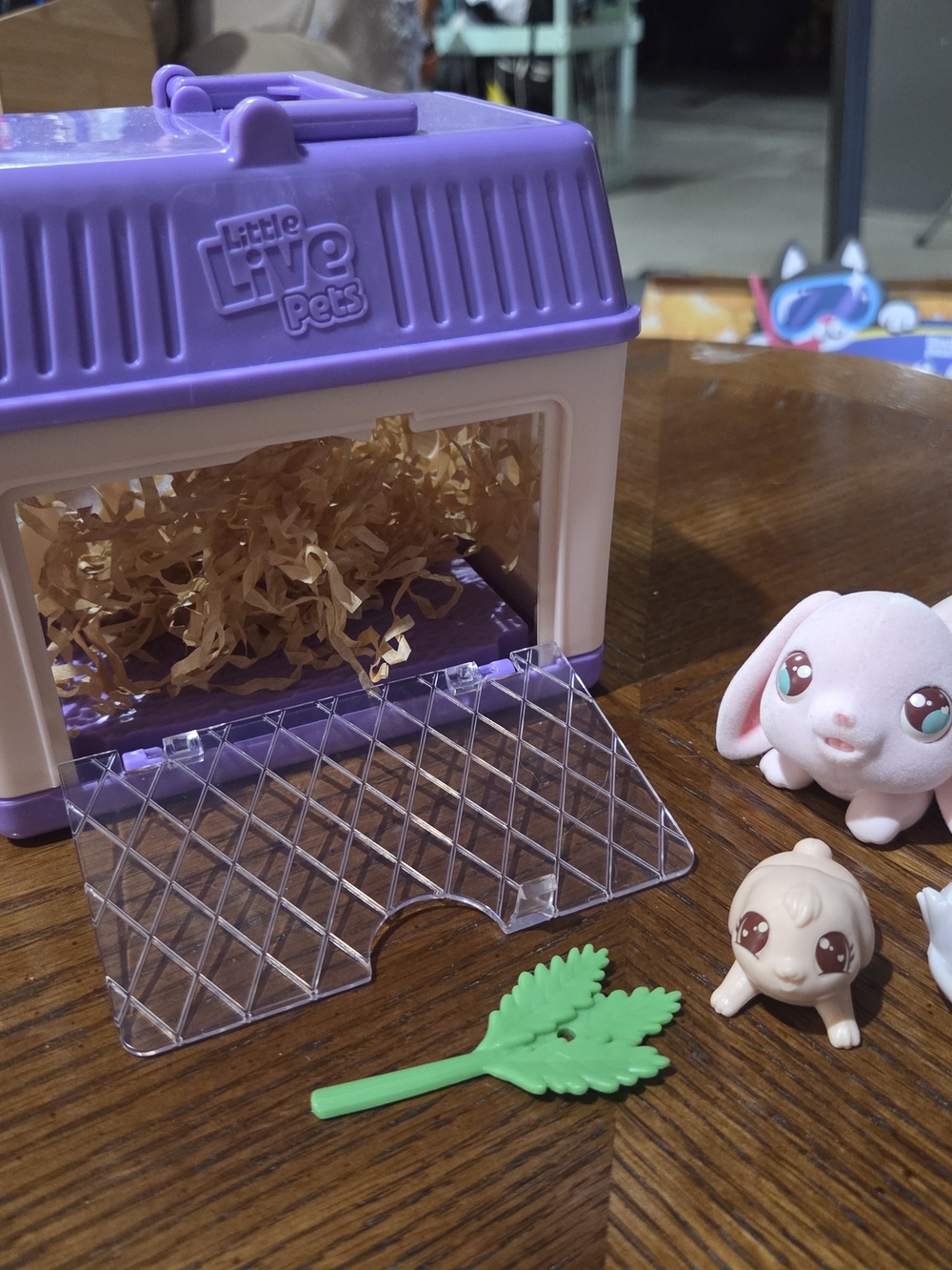 Little Live Pets - Mama & Baby Bunnies